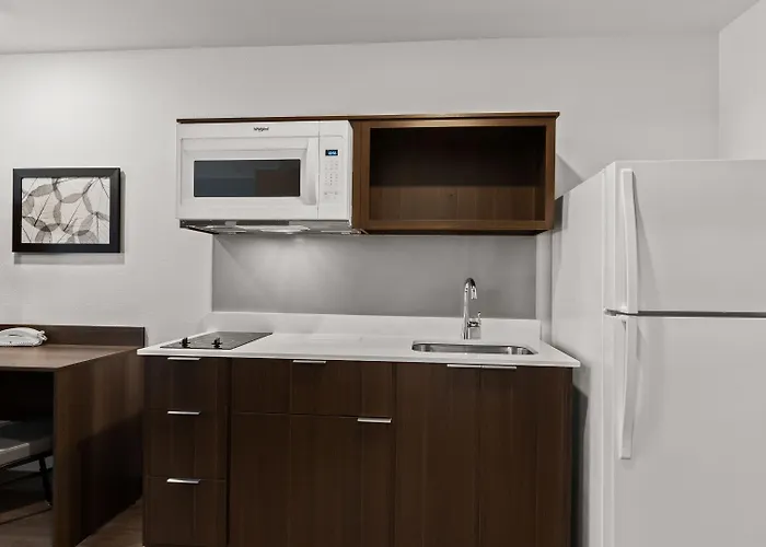Woodspring Suites Greeley