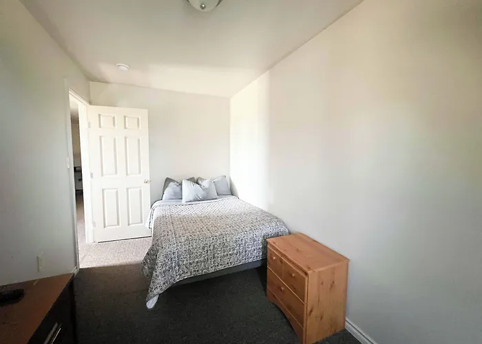 Workstay Lodging - Yarbo, Sk - Near Esterhazy & Mosaic K1, K2, & K3