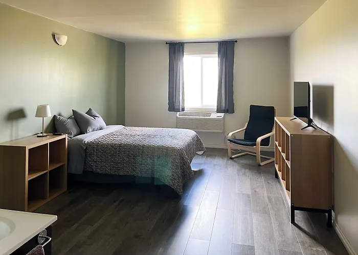 Workstay Lodging - Yarbo, Sk - Near Esterhazy & Mosaic K1, K2, & K3