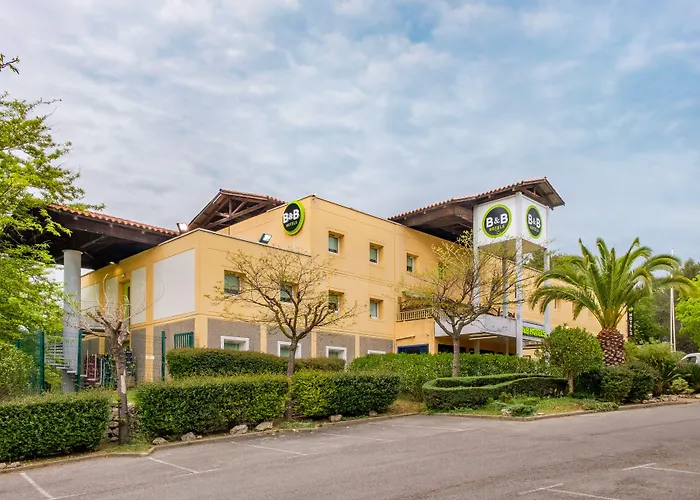 B&B HOTEL Cannes Mouans Sartoux