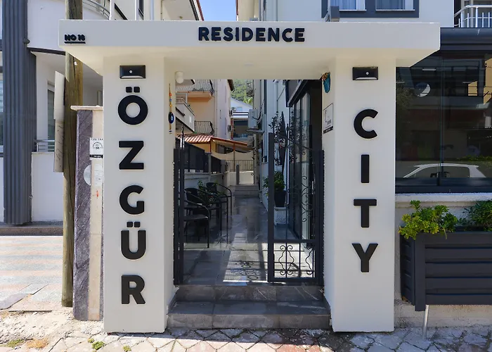 Ozgur City Residence