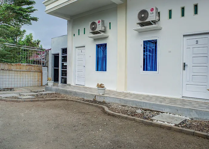 Oyo 3266 Alifah Residence Syariah