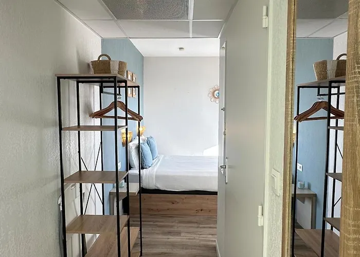 Appart'Hôtel avec Balcon et Netflix - Avignon gare TGV Confluence