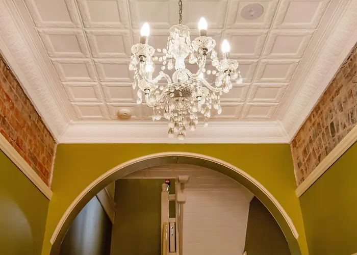 Commercial Travellers House