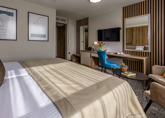 Hotel Holiday