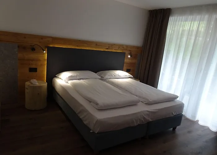 Active Alm Hotel