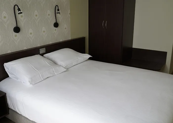Hotel Corner House By Wp Hotels