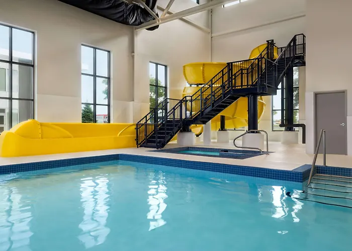 Microtel Inn & Suites Dorval Qc
