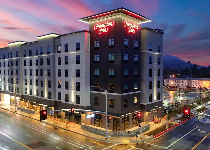 Hampton Inn Riverside Downtown Convention Center