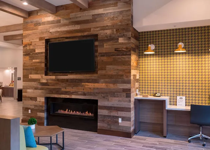 Hampton Inn Riverside Downtown Convention Center