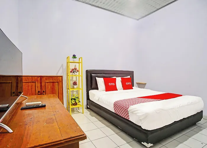 Oyo 3994 Wisma Amalia