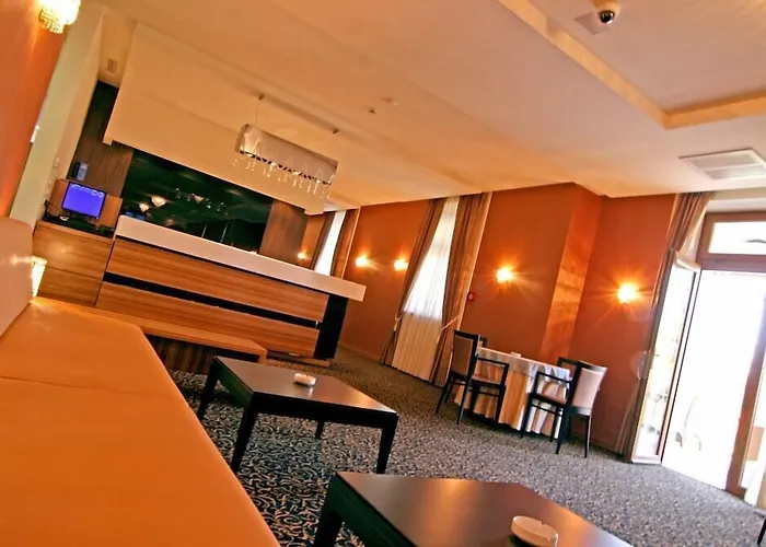 Hotel Crystal