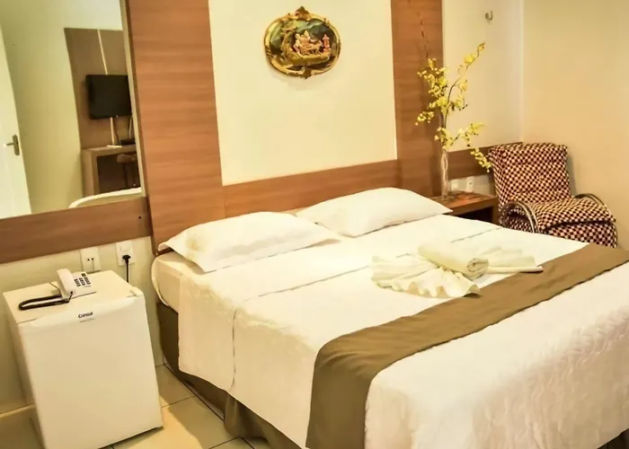 Hotel Flor De Lis