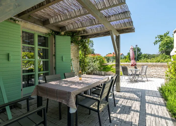 Villa Zelda Comfortable Holiday Residence