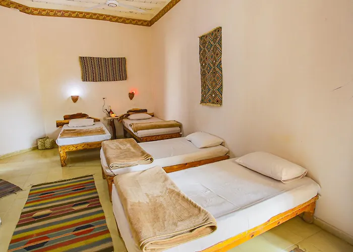 Seliyaa Siwa Inn Hotel