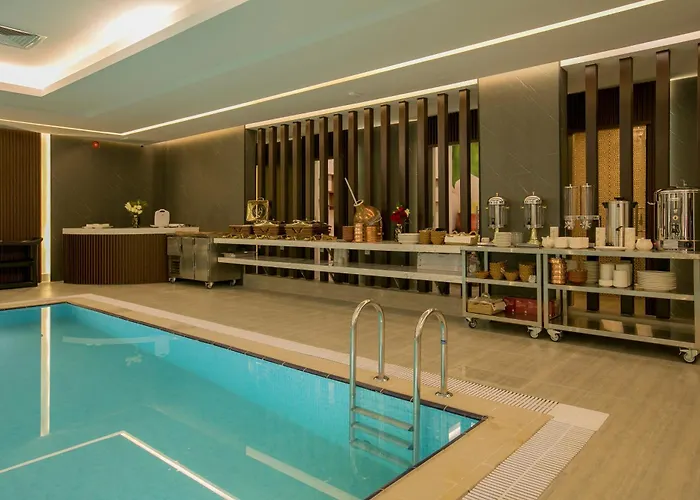 Luxury Night Al Munsiyah