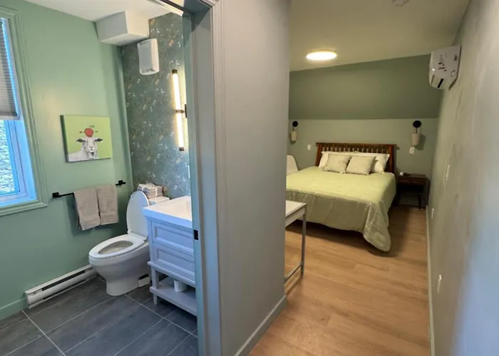 Periwinkle Tides Inn