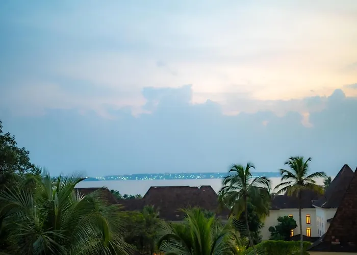 Sinq Village