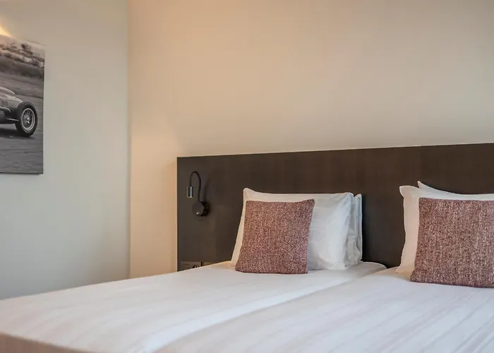 Serwir Hotel
