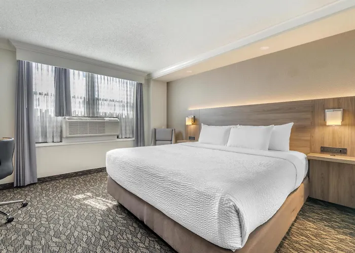 BEST WESTERN PLUS Carlton Plaza Hotel