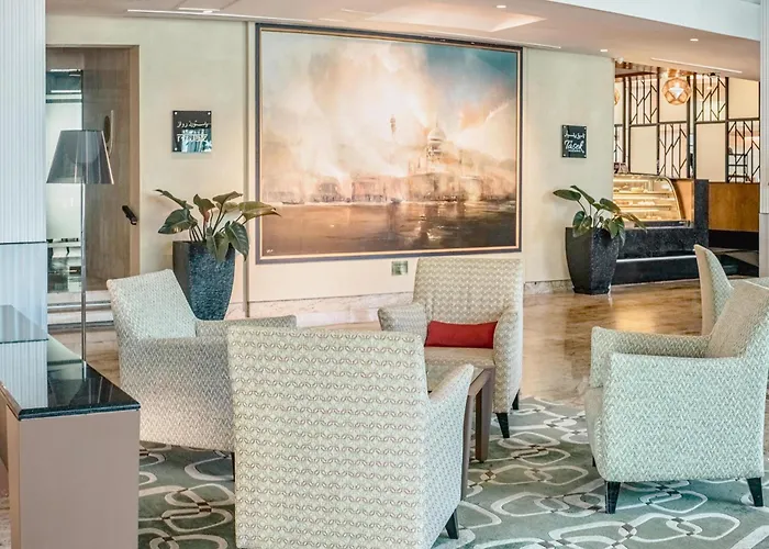 Radisson Hotel Brunei Darussalam