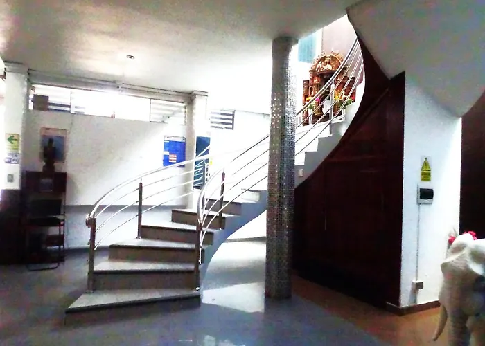 D'Milez Hotel