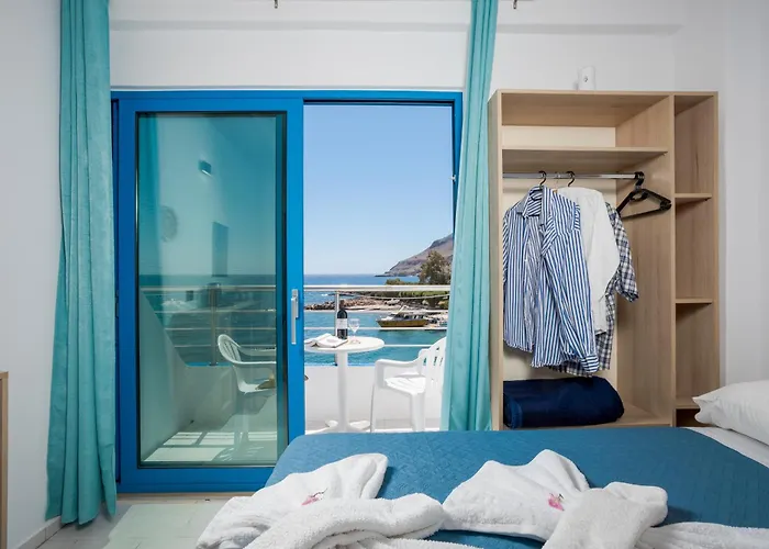 Finikas Resort Sfakia - Seaside Rooms
