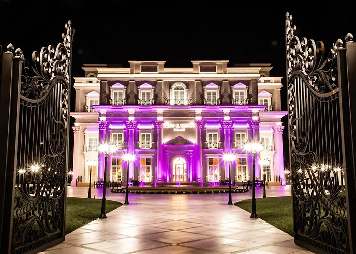 King & Queen Boutique Hotel