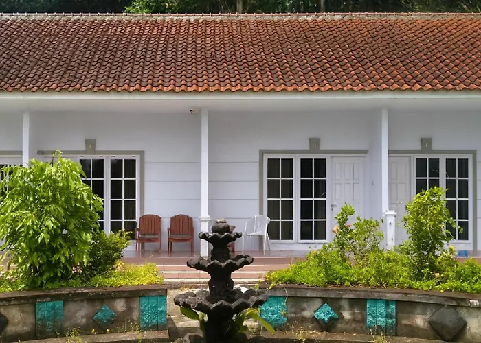 Hotel Purnama Lenggang