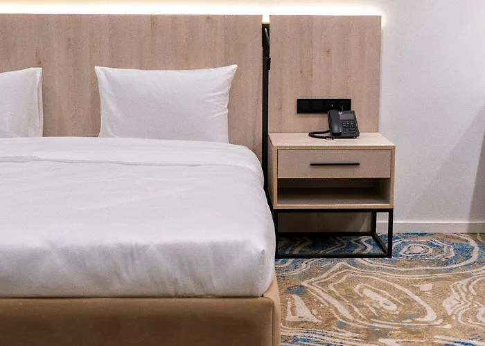 Central Square Hotel