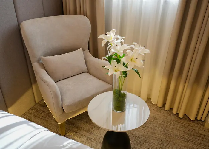 Lumian Hotel