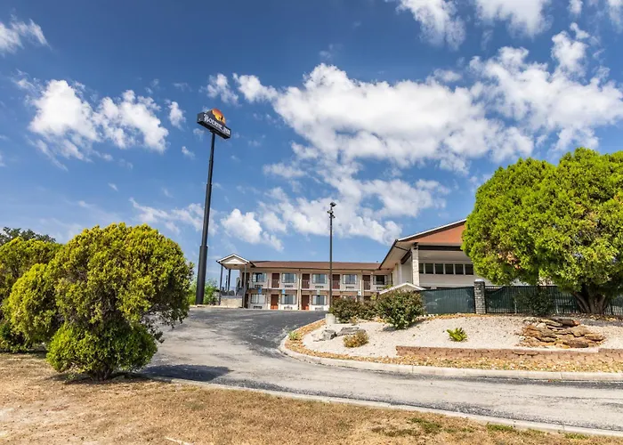 Boerne Inn And Suites
