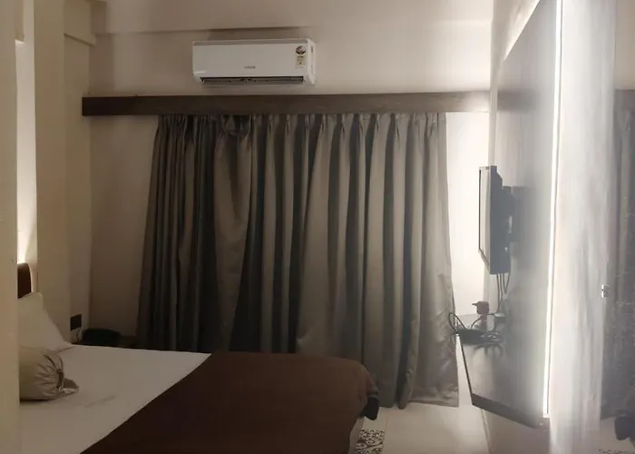 Ten Hotel