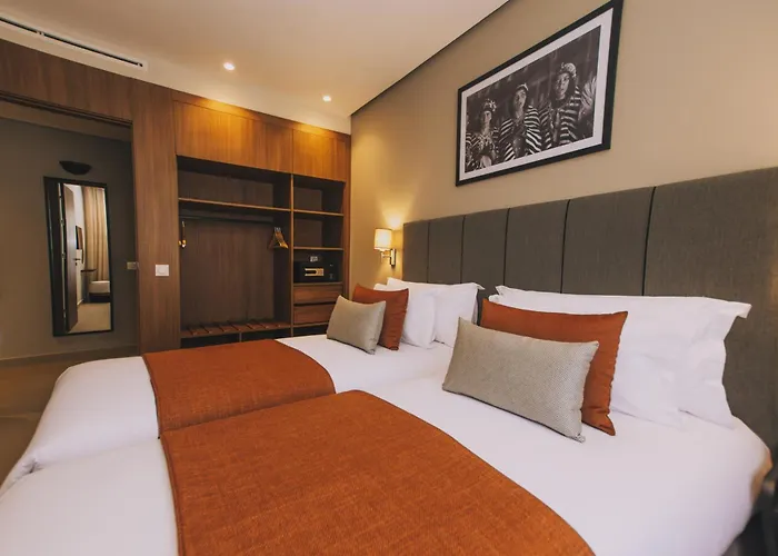Dally Apart Hotel