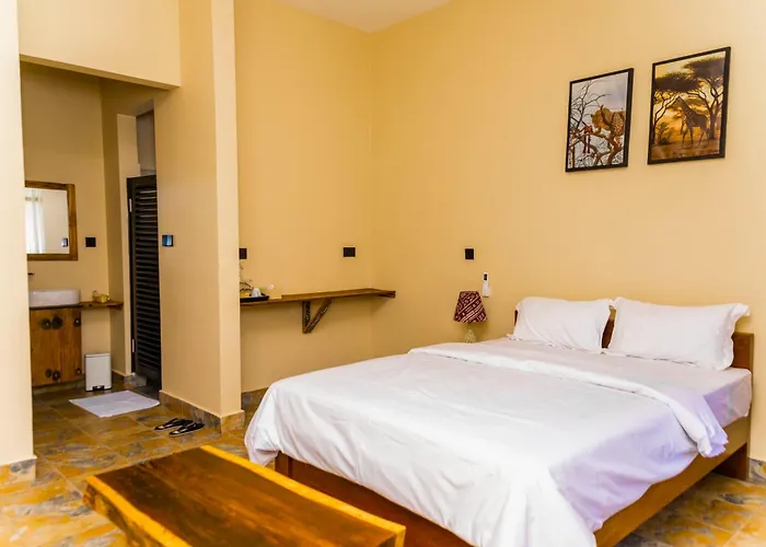 Lastanza Safari Lodge