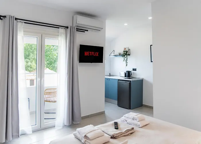 Seaside Suites