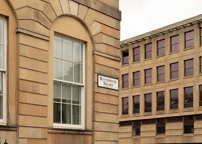 Moment Blythswood St