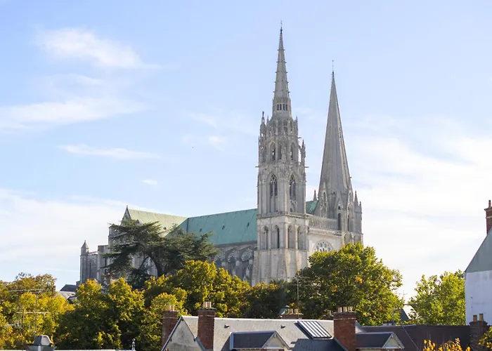 Campanile Chartres Centre - Gare - Cathédrale