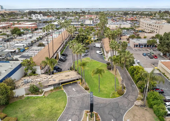 Hotel Palmeras Chula Vista