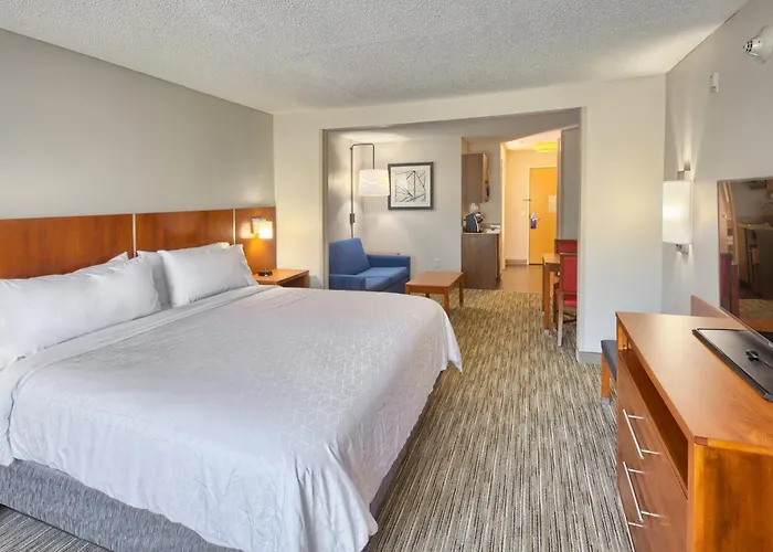 Holiday Inn Express Hotel & Suites Wake Forest - Raleigh North By Ihg