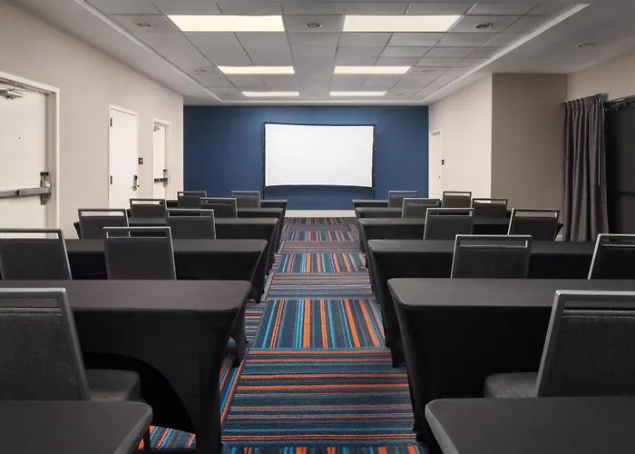 Hampton Inn & Suites Concord-Charlotte