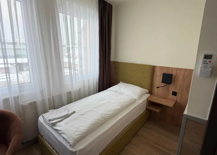 Hotel Turmfalke 24H Self Check In