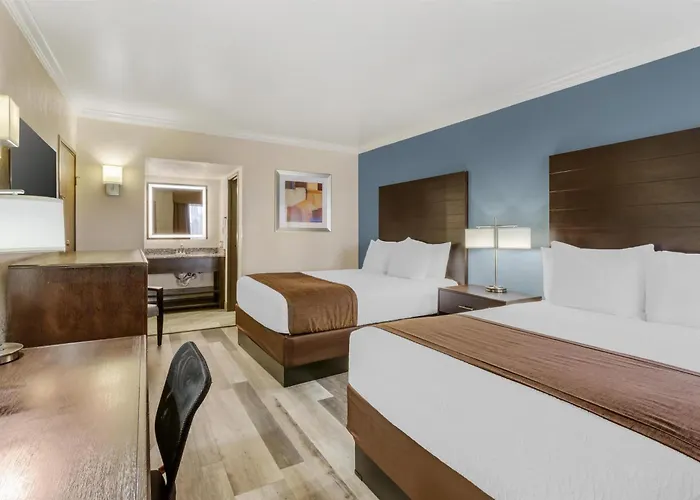 Best Western Innsuites Tucson Foothills Hotel & Suites