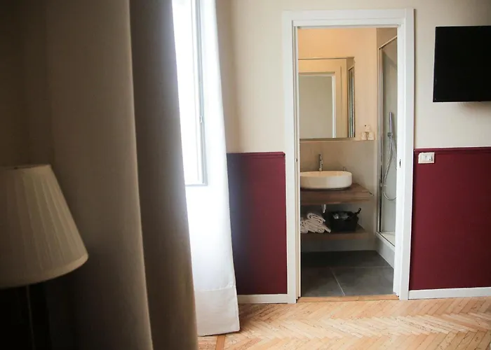 Albergo Garisenda Con Terrazza Panoramica Sulle Due Torri