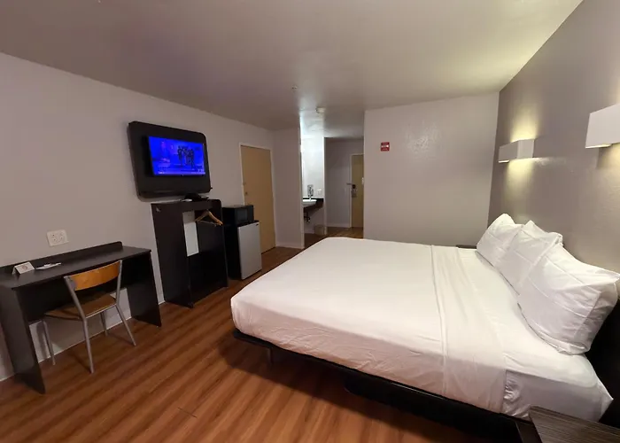 Motel 6-Apache Junction, AZ