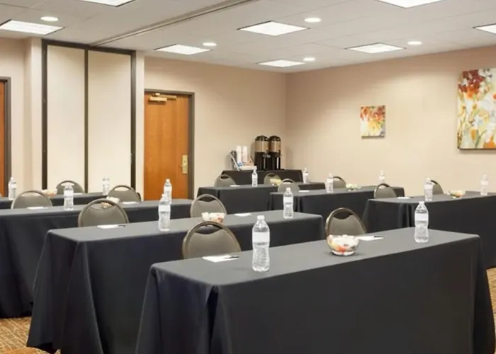 Townhome Inn & Suites By Ihg