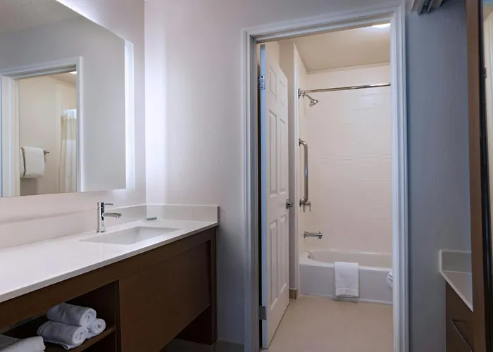 Residence Inn By Marriott Houston The Woodlands/Lake Front Circle