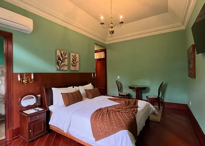 Aroso Paço Hotel
