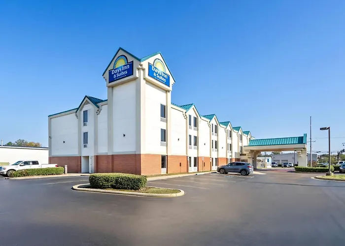 Days Inn & Suites By Wyndham Ridgeland