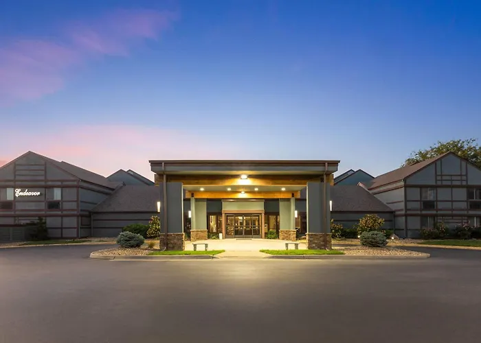Endeavor Inn & Suites, Trademark Collection By Wyndham
